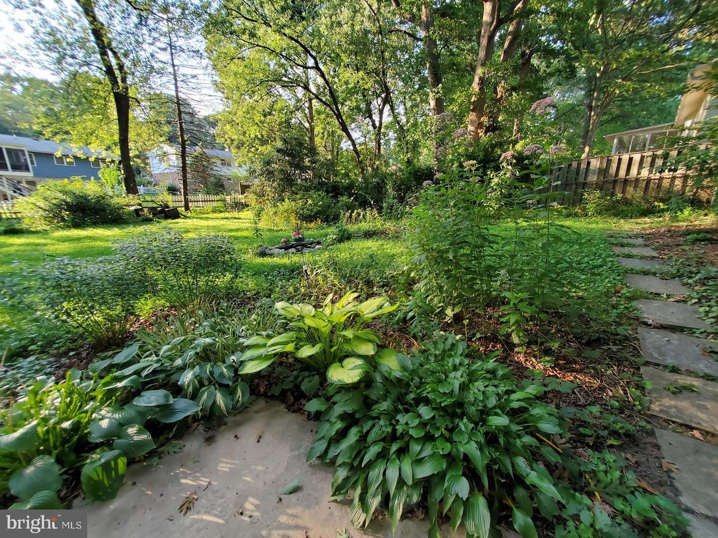 2410 DREXEL ST, VIENNA, Virginia 22180, 4 Bedrooms Bedrooms, 13 Rooms Rooms,3 BathroomsBathrooms,Residential,For sale,2410 DREXEL ST,VAFX2291286 MLS # VAFX2291286