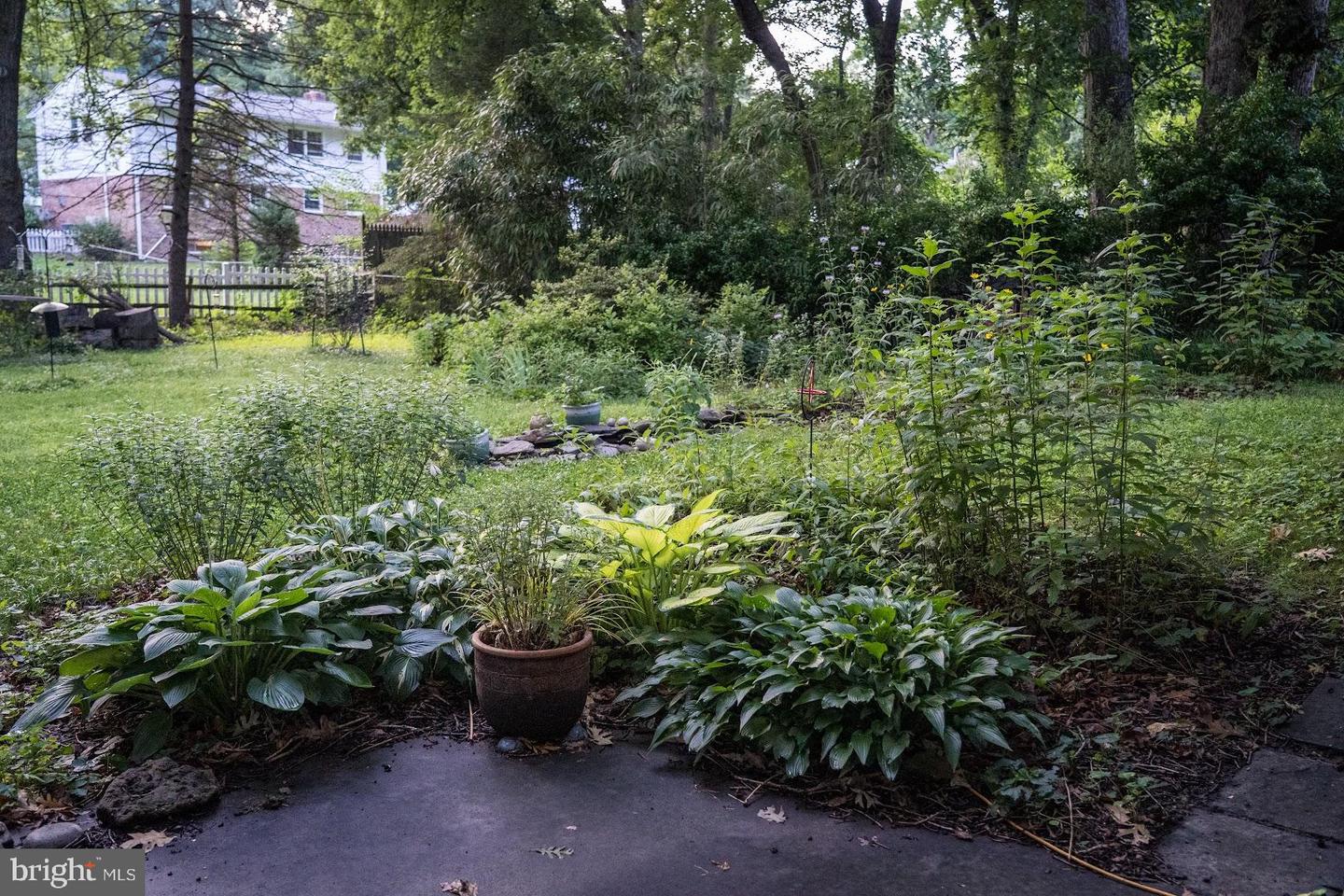 2410 DREXEL ST, VIENNA, Virginia 22180, 4 Bedrooms Bedrooms, 13 Rooms Rooms,3 BathroomsBathrooms,Residential,For sale,2410 DREXEL ST,VAFX2291286 MLS # VAFX2291286