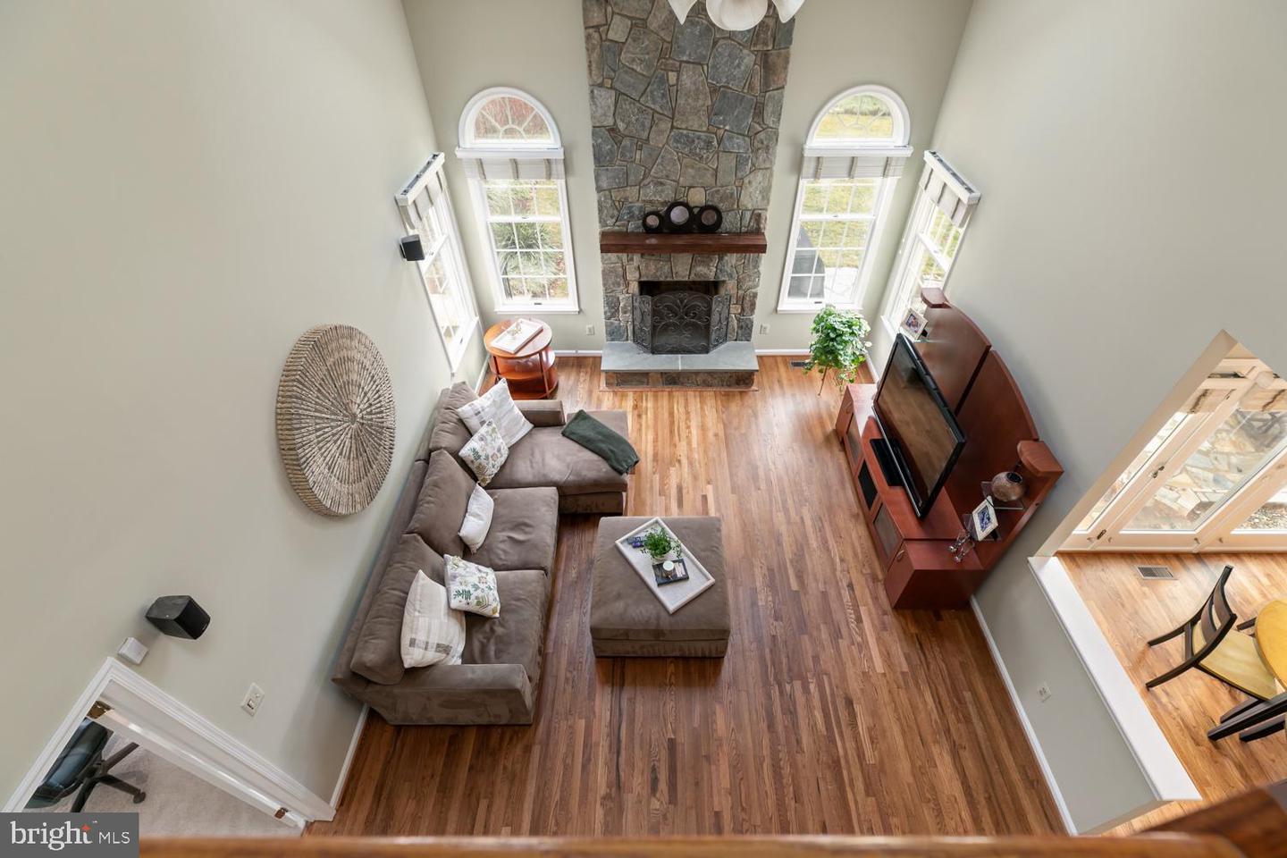 3515 BROADRUN DR, FAIRFAX, Virginia 22033, 5 Bedrooms Bedrooms, ,4 BathroomsBathrooms,Residential,For sale,3515 BROADRUN DR,VAFX2291302 MLS # VAFX2291302