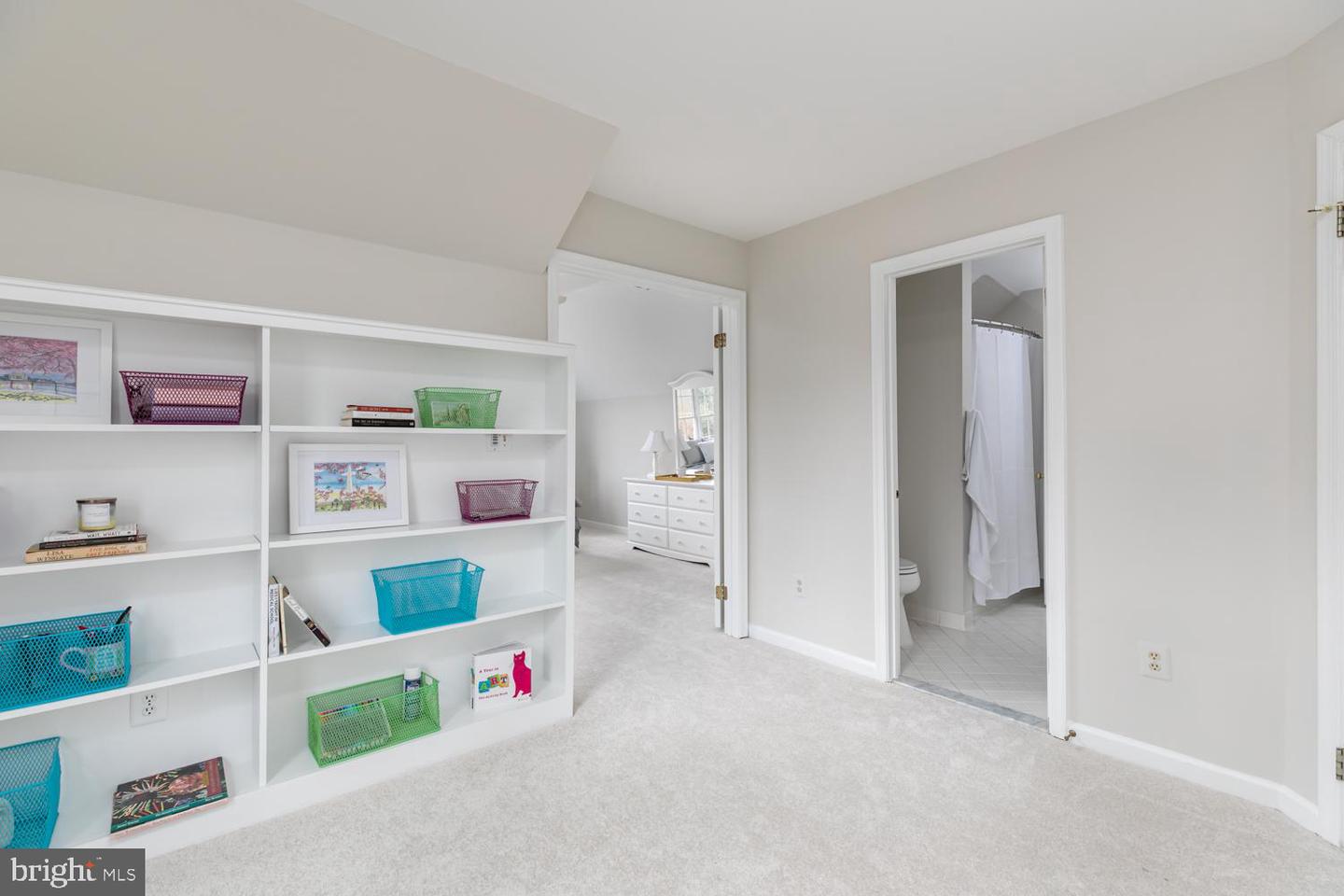 3515 BROADRUN DR, FAIRFAX, Virginia 22033, 5 Bedrooms Bedrooms, ,4 BathroomsBathrooms,Residential,For sale,3515 BROADRUN DR,VAFX2291302 MLS # VAFX2291302