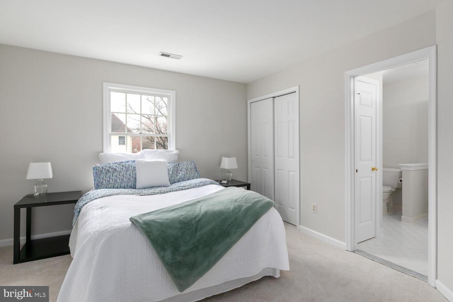 3515 BROADRUN DR, FAIRFAX, Virginia 22033, 5 Bedrooms Bedrooms, ,4 BathroomsBathrooms,Residential,For sale,3515 BROADRUN DR,VAFX2291302 MLS # VAFX2291302