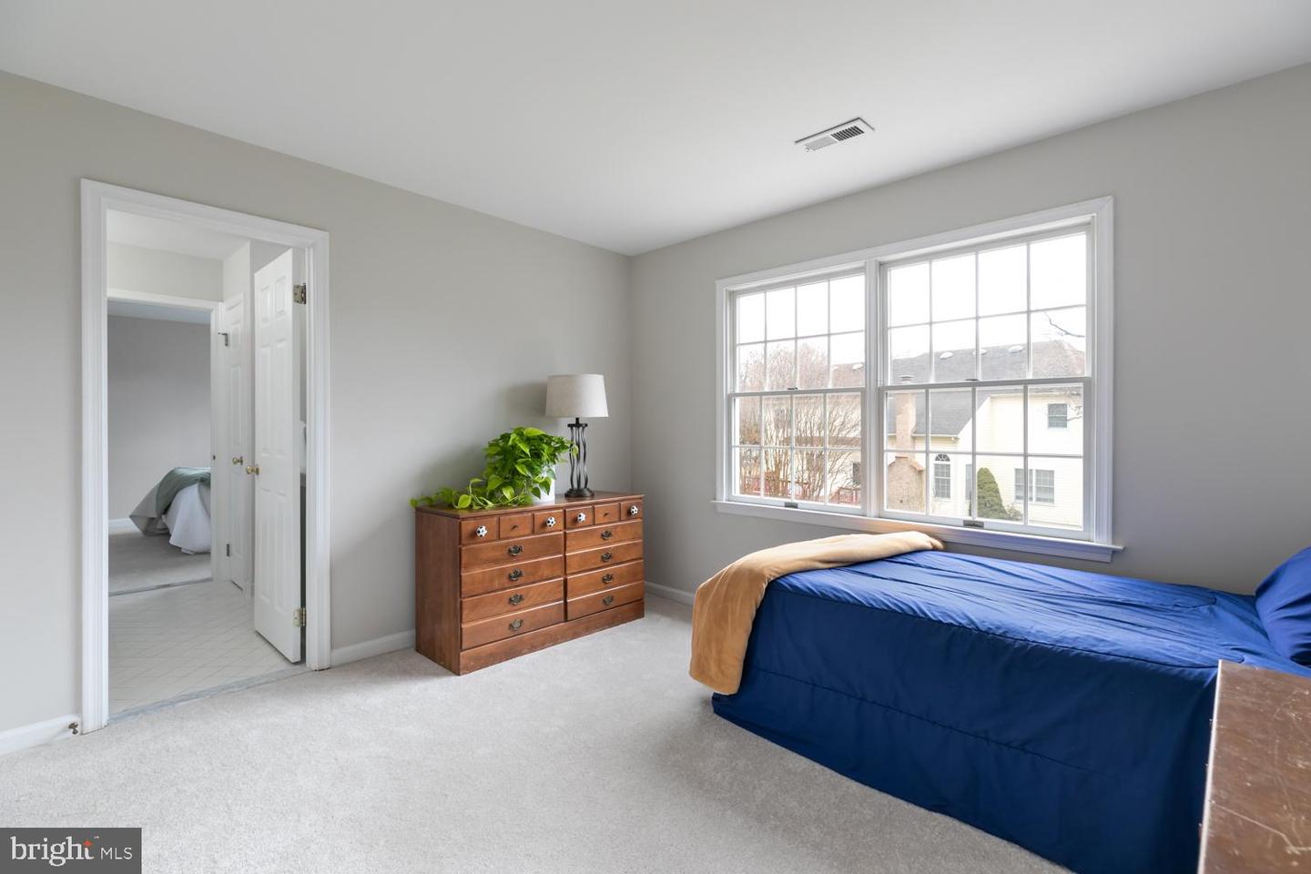 3515 BROADRUN DR, FAIRFAX, Virginia 22033, 5 Bedrooms Bedrooms, ,4 BathroomsBathrooms,Residential,For sale,3515 BROADRUN DR,VAFX2291302 MLS # VAFX2291302