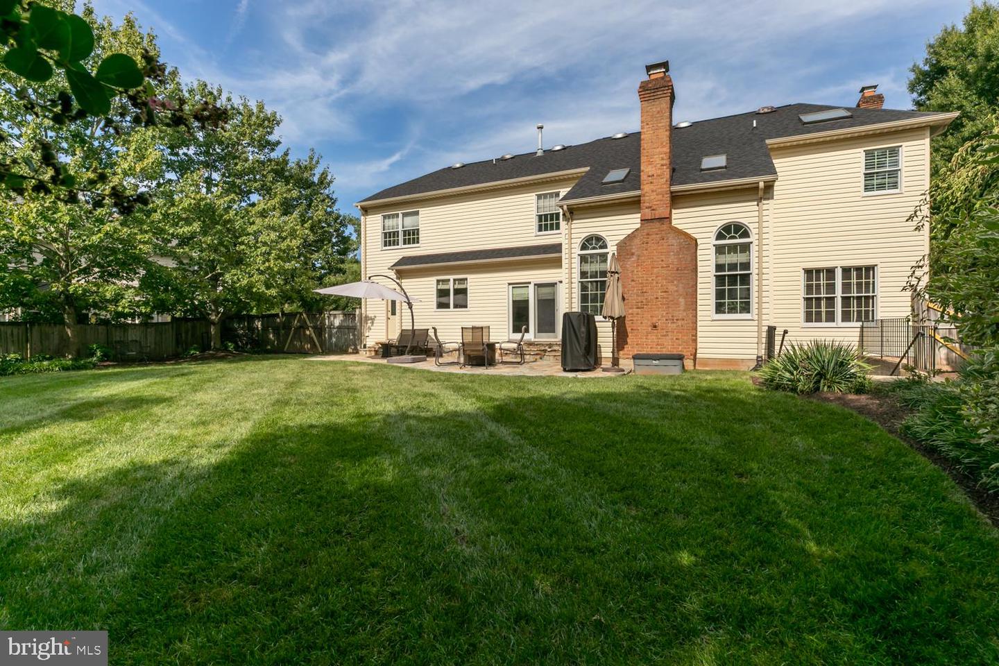 3515 BROADRUN DR, FAIRFAX, Virginia 22033, 5 Bedrooms Bedrooms, ,4 BathroomsBathrooms,Residential,For sale,3515 BROADRUN DR,VAFX2291302 MLS # VAFX2291302