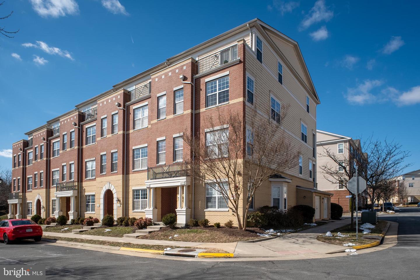 22741 SETTLERS TRAIL, BRAMBLETON, Virginia 20148, 3 Bedrooms Bedrooms, 7 Rooms Rooms,2 BathroomsBathrooms,Residential,For sale,22741 SETTLERS TRAIL,VALO2116012 MLS # VALO2116012