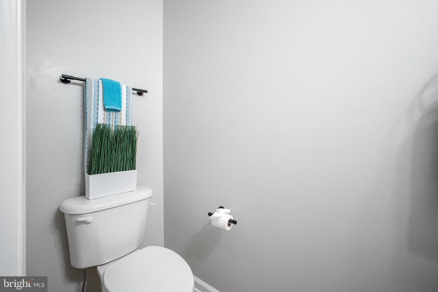 22741 SETTLERS TRAIL, BRAMBLETON, Virginia 20148, 3 Bedrooms Bedrooms, 7 Rooms Rooms,2 BathroomsBathrooms,Residential,For sale,22741 SETTLERS TRAIL,VALO2116012 MLS # VALO2116012