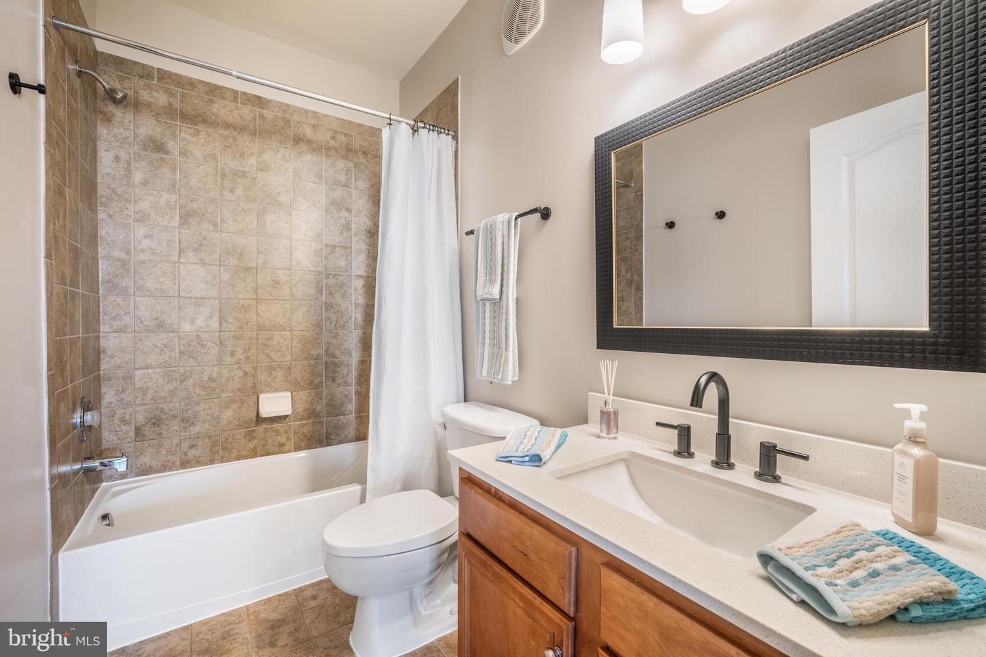 22741 SETTLERS TRAIL, BRAMBLETON, Virginia 20148, 3 Bedrooms Bedrooms, 7 Rooms Rooms,2 BathroomsBathrooms,Residential,For sale,22741 SETTLERS TRAIL,VALO2116012 MLS # VALO2116012