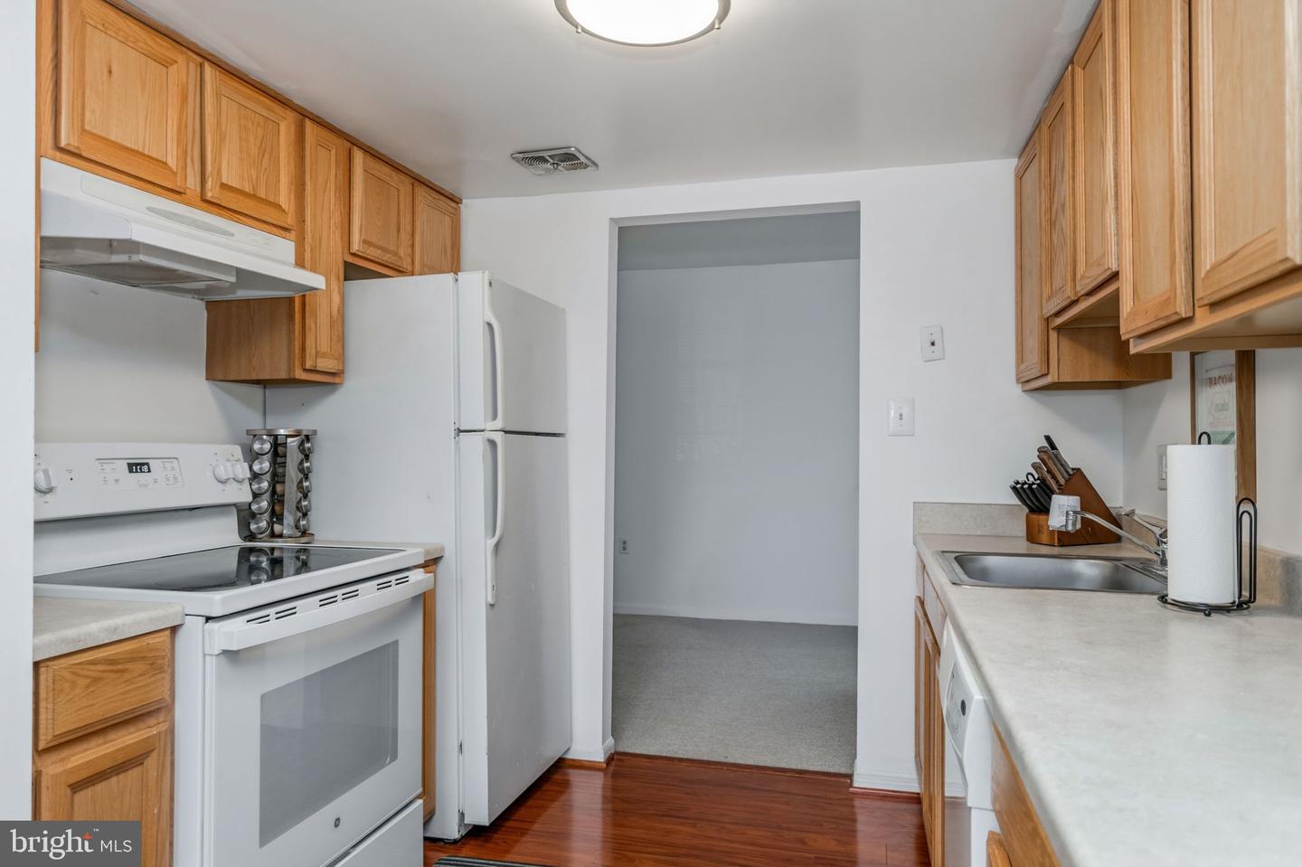 117 W CONCORD CT W, STERLING, Virginia 20164, 3 Bedrooms Bedrooms, ,1 BathroomBathrooms,Residential,For sale,117 W CONCORD CT W,VALO2116020 MLS # VALO2116020