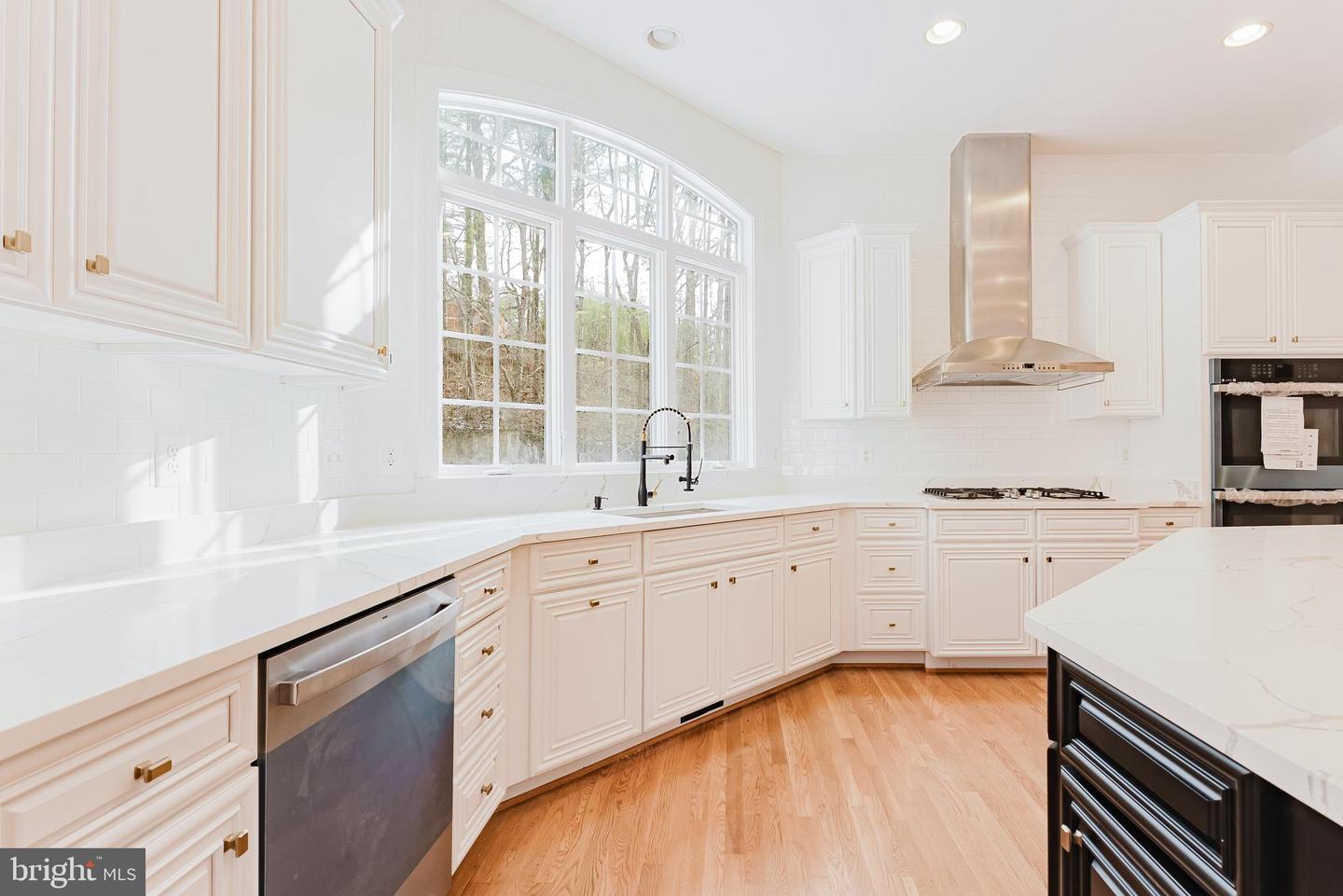 3757 TENNIS CT, FALLS CHURCH, Virginia 22041, 5 Bedrooms Bedrooms, ,5 BathroomsBathrooms,Residential,For sale,3757 TENNIS CT,VAFX2291360 MLS # VAFX2291360