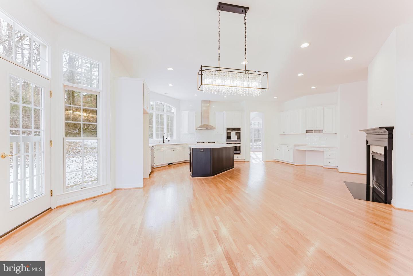 3757 TENNIS CT, FALLS CHURCH, Virginia 22041, 5 Bedrooms Bedrooms, ,5 BathroomsBathrooms,Residential,For sale,3757 TENNIS CT,VAFX2291360 MLS # VAFX2291360