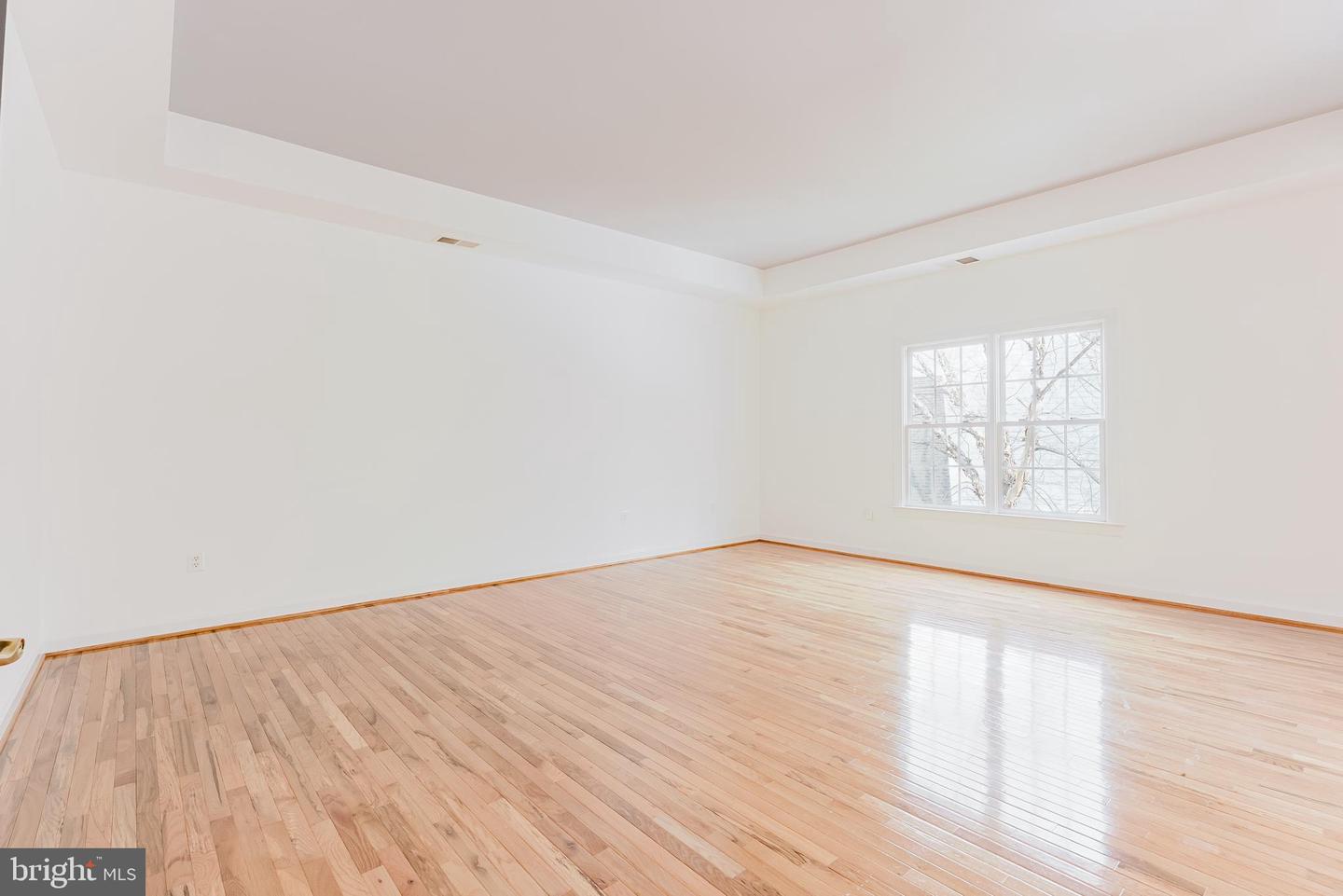 3757 TENNIS CT, FALLS CHURCH, Virginia 22041, 5 Bedrooms Bedrooms, ,5 BathroomsBathrooms,Residential,For sale,3757 TENNIS CT,VAFX2291360 MLS # VAFX2291360