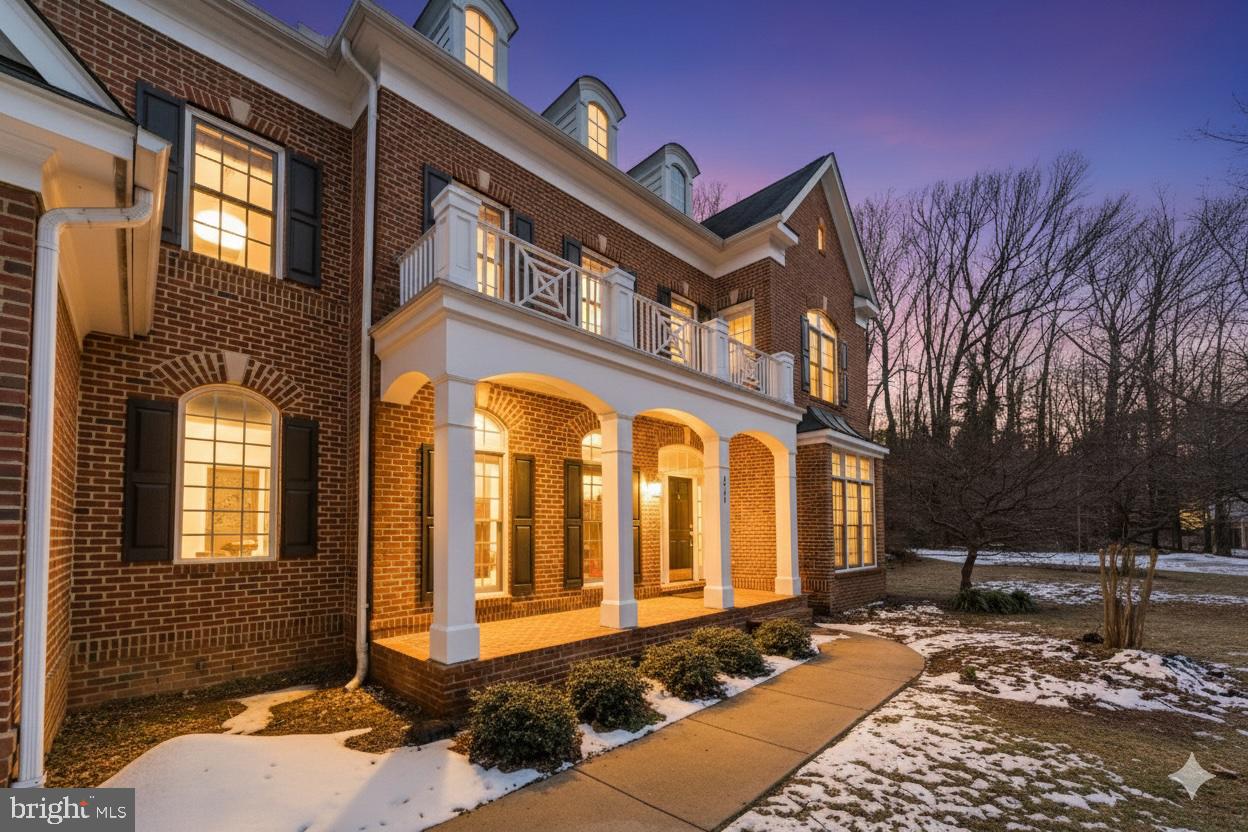 3757 TENNIS CT, FALLS CHURCH, Virginia 22041, 5 Bedrooms Bedrooms, ,5 BathroomsBathrooms,Residential,For sale,3757 TENNIS CT,VAFX2291360 MLS # VAFX2291360