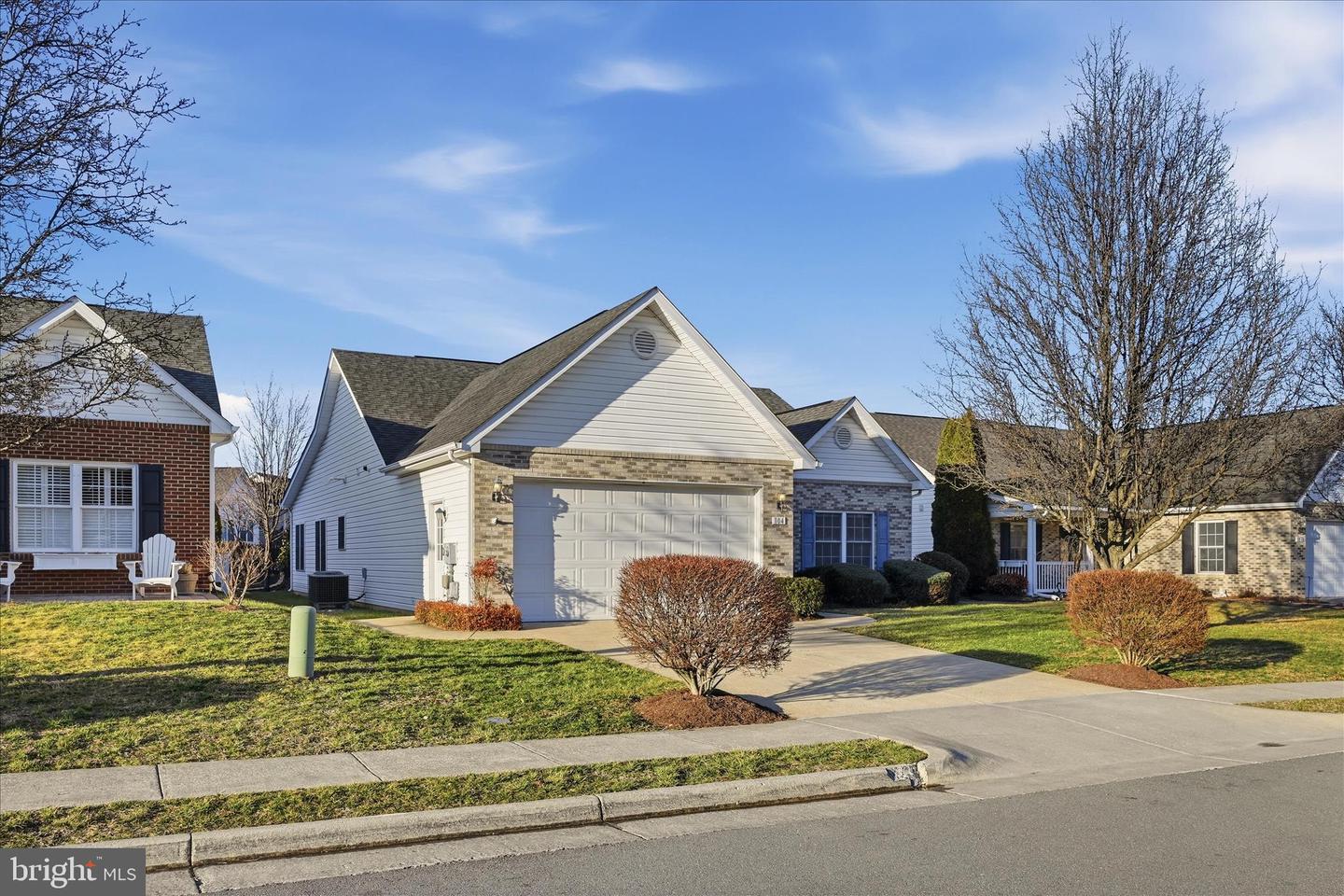 104 SARVIS CT, STEPHENS CITY, Virginia 22655, 3 Bedrooms Bedrooms, 9 Rooms Rooms,2 BathroomsBathrooms,Residential,For sale,104 SARVIS CT,VAFV2039612 MLS # VAFV2039612