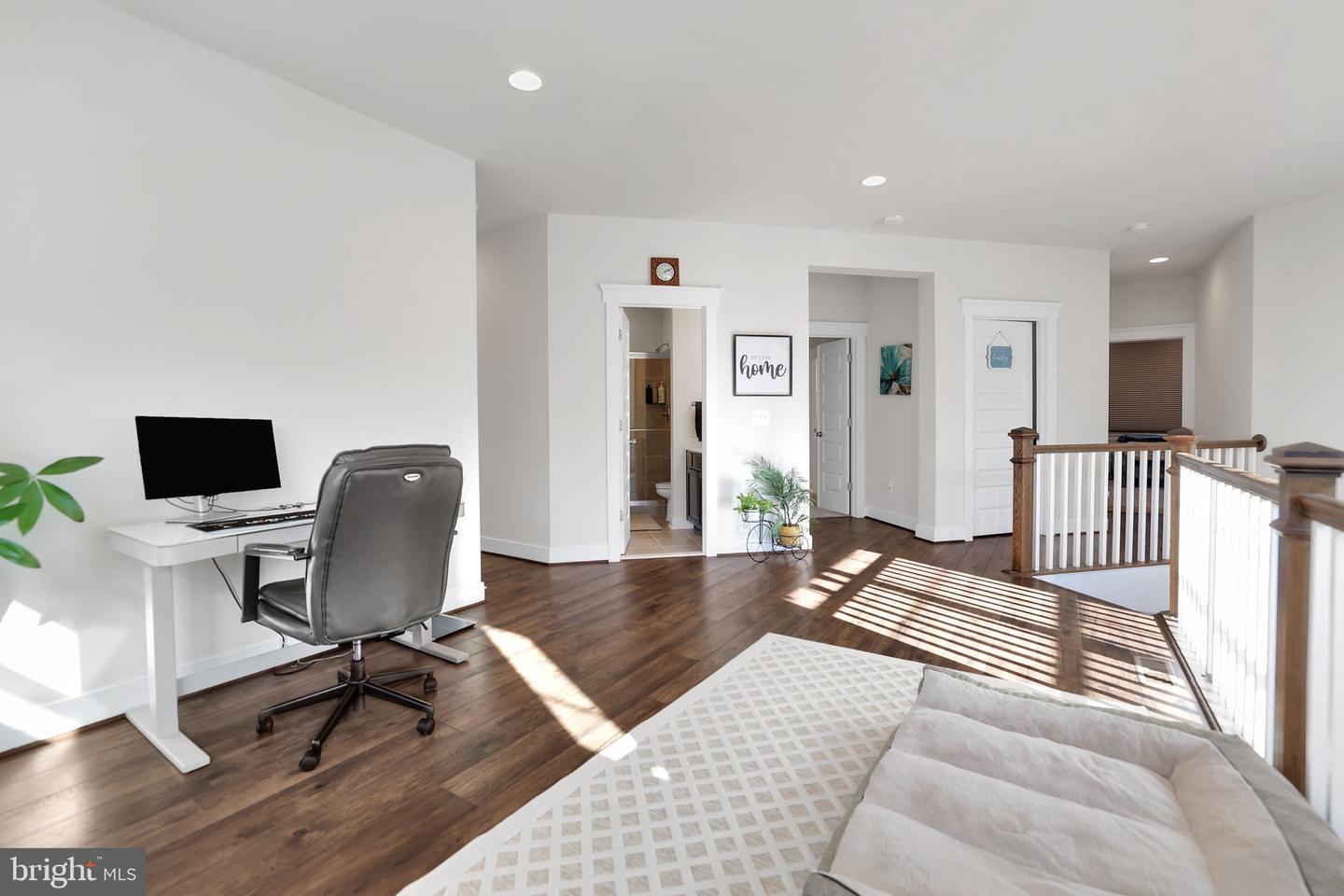 17904 RIDGEWOOD PL, ROUND HILL, Virginia 20141, 4 Bedrooms Bedrooms, ,4 BathroomsBathrooms,Residential,For sale,17904 RIDGEWOOD PL,VALO2116104 MLS # VALO2116104 17904 RIDGEWOOD PL, ROUND HILL, Virginia 20141, 4 Bedrooms Bedrooms, ,4 BathroomsBathrooms,Residential,For sale,17904 RIDGEWOOD PL,VALO2116104 MLS # VALO2116104