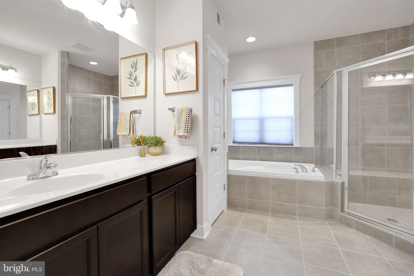 17904 RIDGEWOOD PL, ROUND HILL, Virginia 20141, 4 Bedrooms Bedrooms, ,4 BathroomsBathrooms,Residential,For sale,17904 RIDGEWOOD PL,VALO2116104 MLS # VALO2116104 17904 RIDGEWOOD PL, ROUND HILL, Virginia 20141, 4 Bedrooms Bedrooms, ,4 BathroomsBathrooms,Residential,For sale,17904 RIDGEWOOD PL,VALO2116104 MLS # VALO2116104