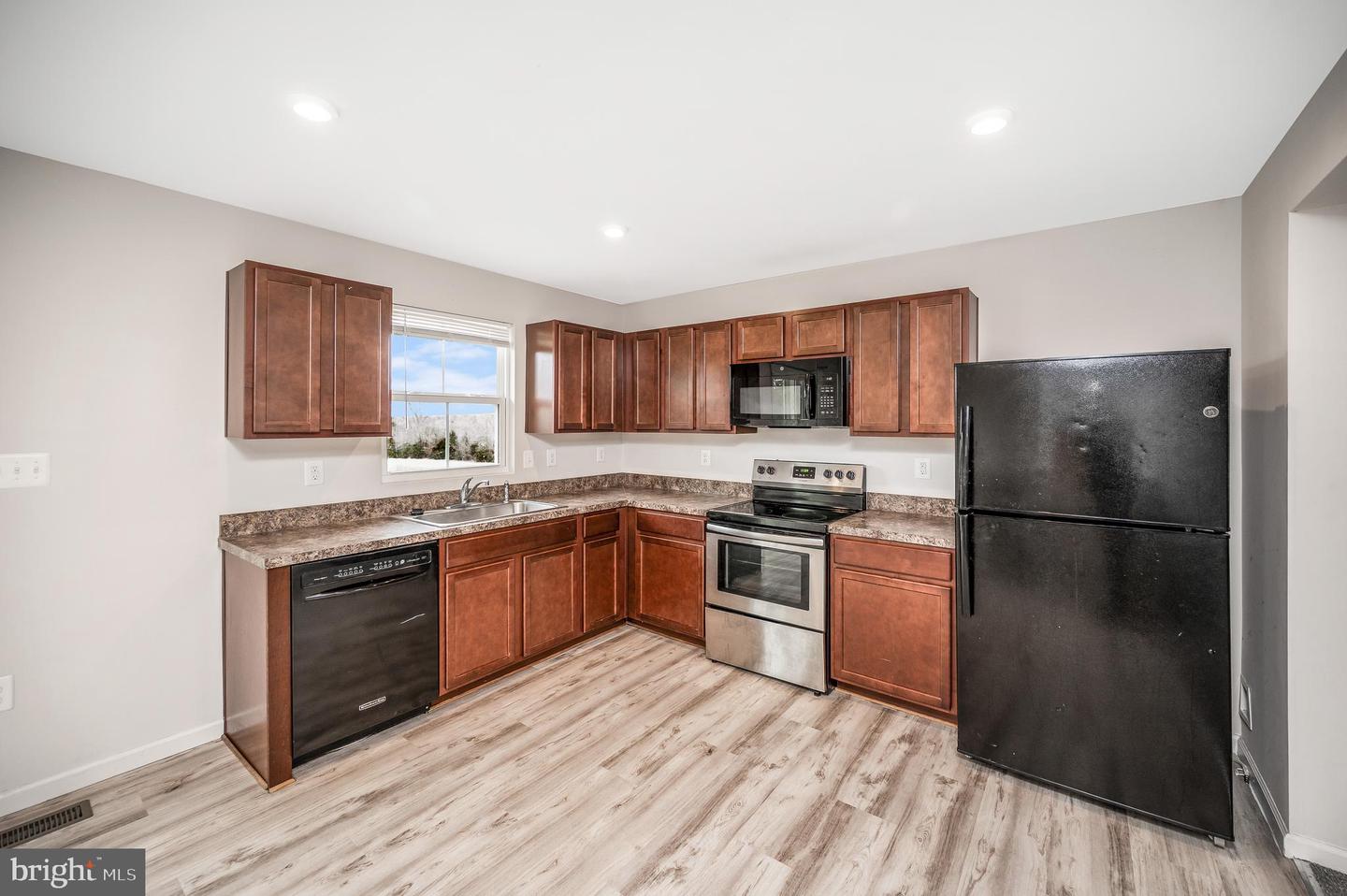 35252 SARA CT, LOCUST GROVE, Virginia 22508, 3 Bedrooms Bedrooms, ,2 BathroomsBathrooms,Residential,For sale,35252 SARA CT,VAOR2013328 MLS # VAOR2013328