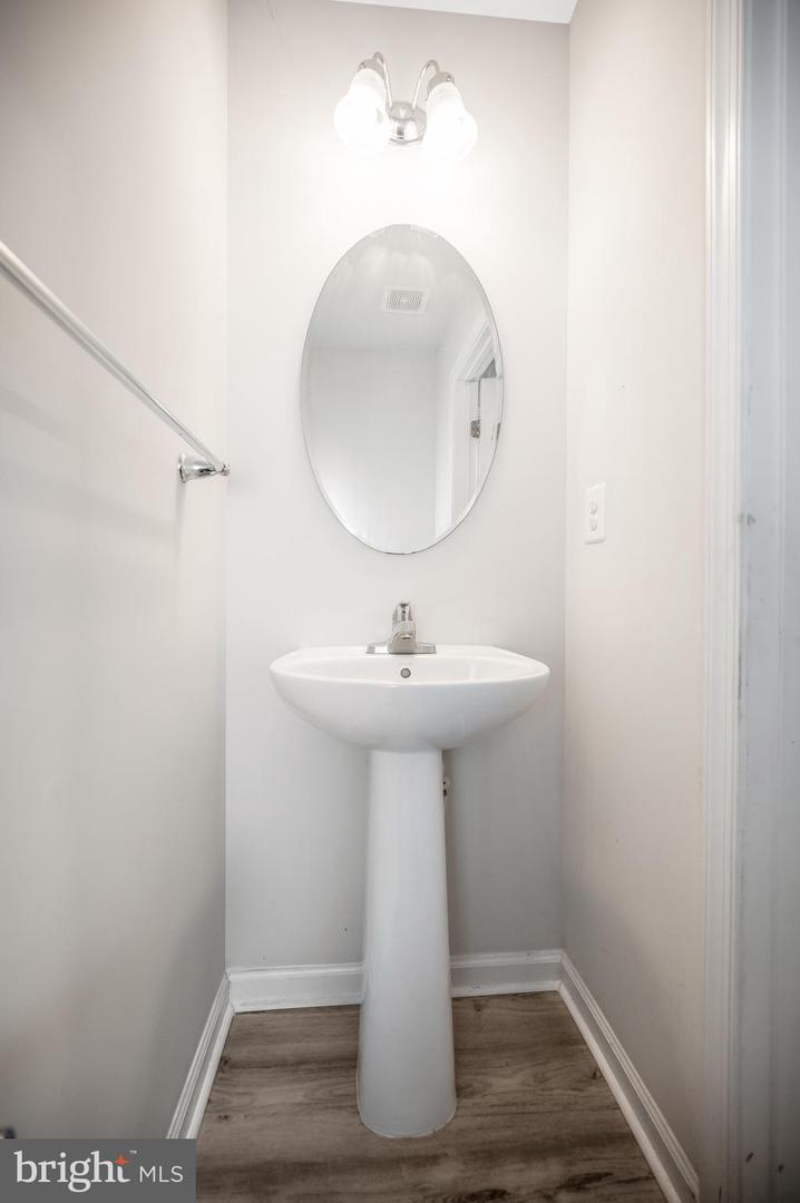 35252 SARA CT, LOCUST GROVE, Virginia 22508, 3 Bedrooms Bedrooms, ,2 BathroomsBathrooms,Residential,For sale,35252 SARA CT,VAOR2013328 MLS # VAOR2013328