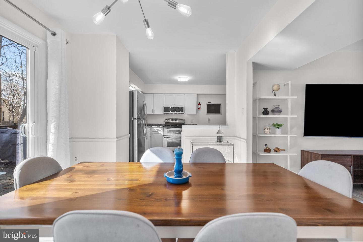 2320 EMERALD HEIGHTS CT, RESTON, Virginia 20191, 3 Bedrooms Bedrooms, ,1 BathroomBathrooms,Residential,For sale,2320 EMERALD HEIGHTS CT,VAFX2291512 MLS # VAFX2291512