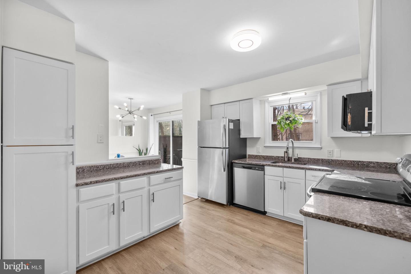 2320 EMERALD HEIGHTS CT, RESTON, Virginia 20191, 3 Bedrooms Bedrooms, ,1 BathroomBathrooms,Residential,For sale,2320 EMERALD HEIGHTS CT,VAFX2291512 MLS # VAFX2291512