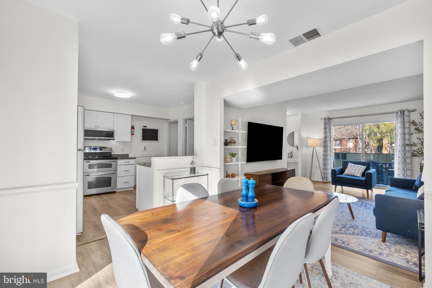 2320 EMERALD HEIGHTS CT, RESTON, Virginia 20191, 3 Bedrooms Bedrooms, ,1 BathroomBathrooms,Residential,For sale,2320 EMERALD HEIGHTS CT,VAFX2291512 MLS # VAFX2291512