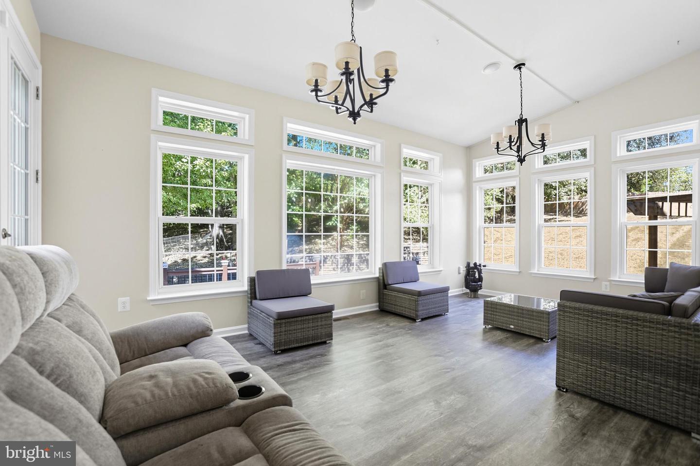 10 GARNER DR, FREDERICKSBURG, Virginia 22405, 5 Bedrooms Bedrooms, ,3 BathroomsBathrooms,Residential,For sale,10 GARNER DR,VAST2046238 MLS # VAST2046238