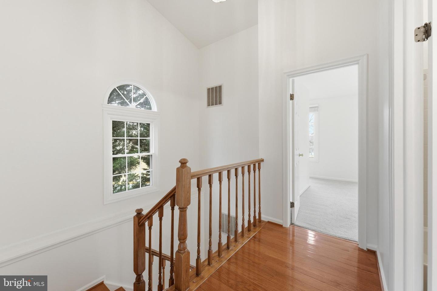 14315 UNIFORM DR, CENTREVILLE, Virginia 20121, 3 Bedrooms Bedrooms, 7 Rooms Rooms,3 BathroomsBathrooms,Residential,For sale,14315 UNIFORM DR,VAFX2291564 MLS # VAFX2291564