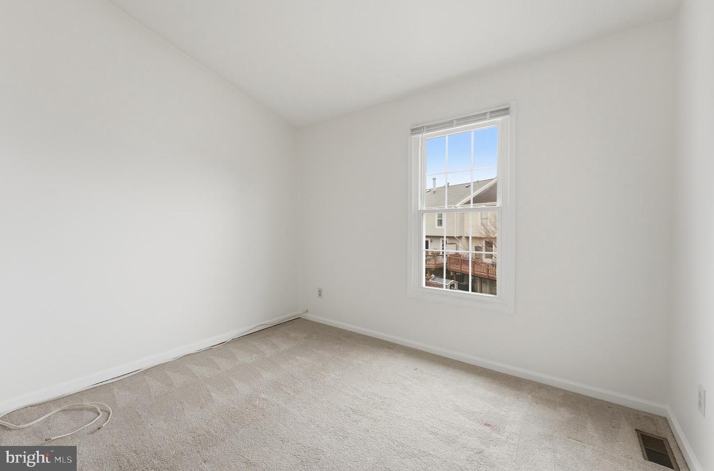 14315 UNIFORM DR, CENTREVILLE, Virginia 20121, 3 Bedrooms Bedrooms, 7 Rooms Rooms,3 BathroomsBathrooms,Residential,For sale,14315 UNIFORM DR,VAFX2291564 MLS # VAFX2291564