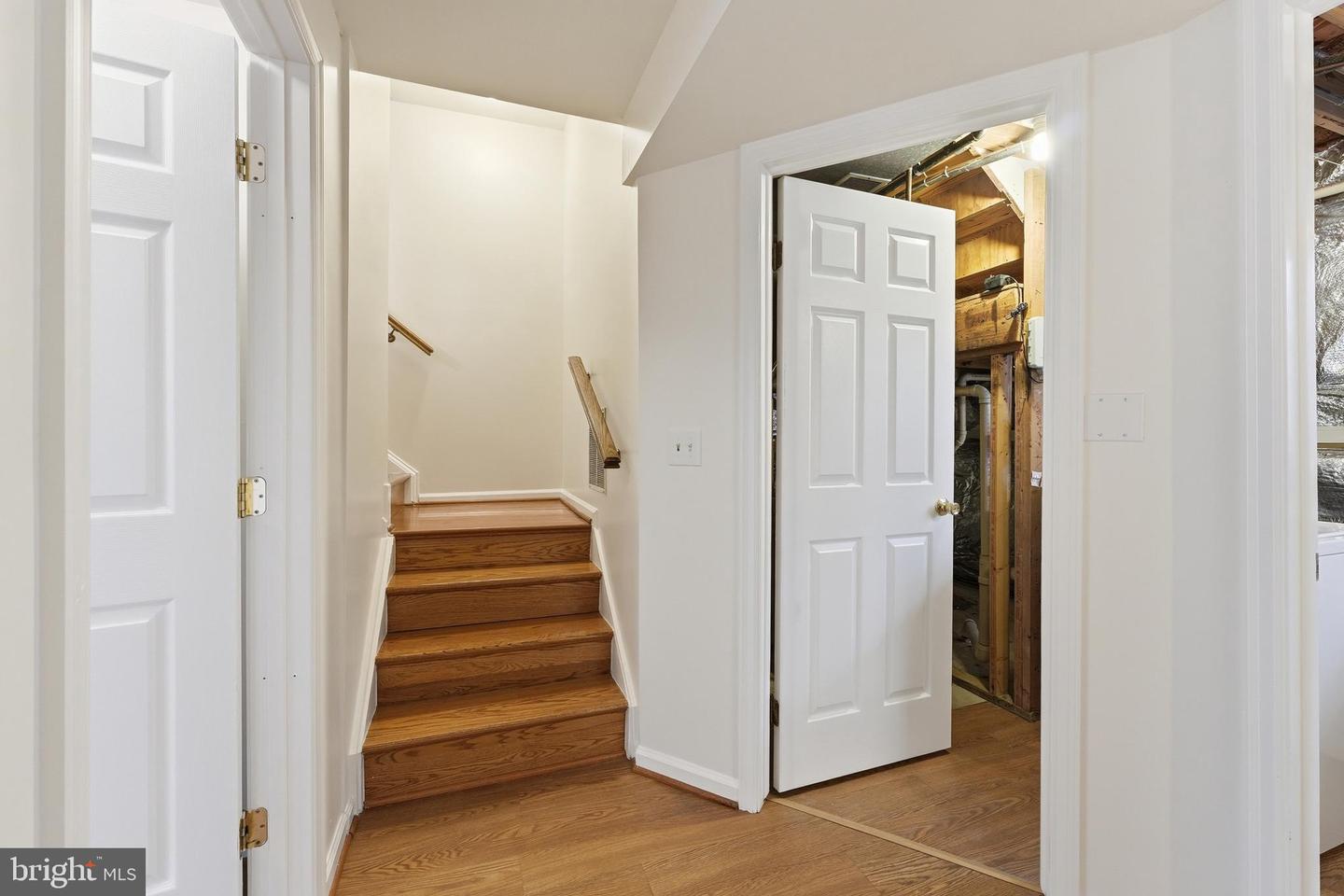 14315 UNIFORM DR, CENTREVILLE, Virginia 20121, 3 Bedrooms Bedrooms, 7 Rooms Rooms,3 BathroomsBathrooms,Residential,For sale,14315 UNIFORM DR,VAFX2291564 MLS # VAFX2291564