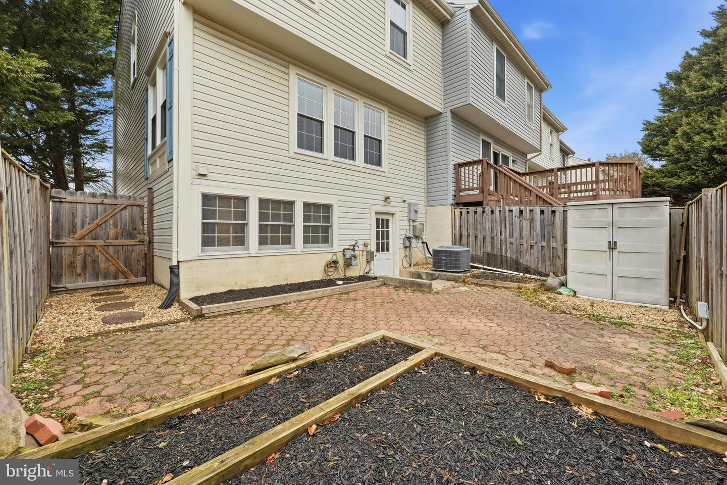 14315 UNIFORM DR, CENTREVILLE, Virginia 20121, 3 Bedrooms Bedrooms, 7 Rooms Rooms,3 BathroomsBathrooms,Residential,For sale,14315 UNIFORM DR,VAFX2291564 MLS # VAFX2291564