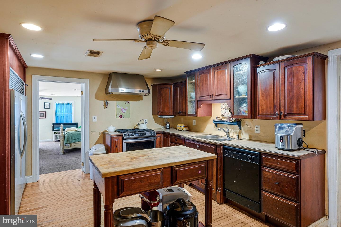 14757 BEAMERTOWN RD, HILLSBORO, Virginia 20132, 4 Bedrooms Bedrooms, ,3 BathroomsBathrooms,Residential,For sale,14757 BEAMERTOWN RD,VALO2116174 MLS # VALO2116174