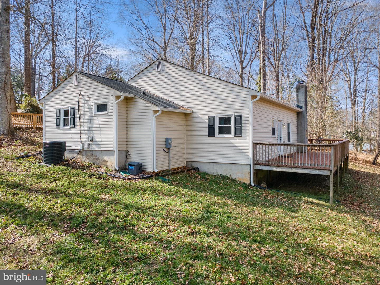 5708 LAKEVIEW RD, QUINTON, Virginia 23141, 3 Bedrooms Bedrooms, 5 Rooms Rooms,1 BathroomBathrooms,Residential,For sale,5708 LAKEVIEW RD,VANK2000138 MLS # VANK2000138