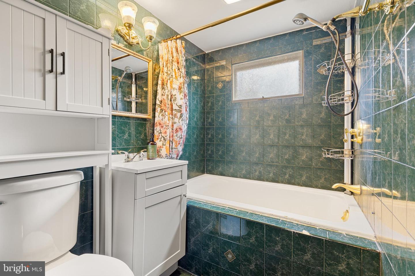 5708 LAKEVIEW RD, QUINTON, Virginia 23141, 3 Bedrooms Bedrooms, 5 Rooms Rooms,1 BathroomBathrooms,Residential,For sale,5708 LAKEVIEW RD,VANK2000138 MLS # VANK2000138