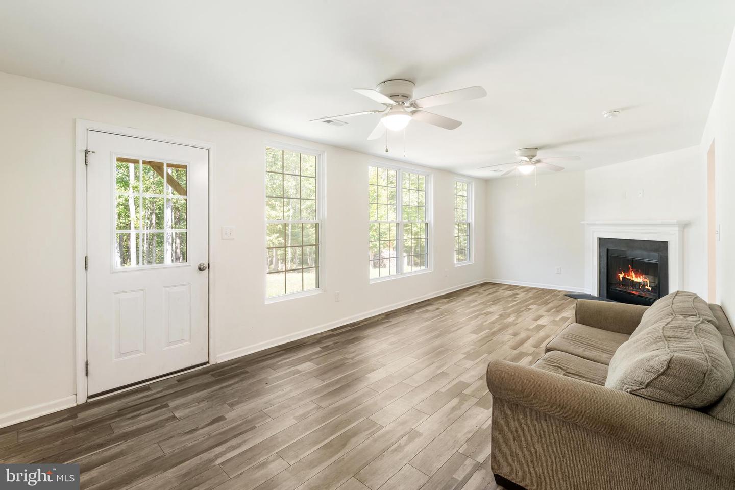 887 HICKORY CREEK RD, LOUISA, Virginia 23093, 3 Bedrooms Bedrooms, ,3 BathroomsBathrooms,Residential,For sale,887 HICKORY CREEK RD,VALA2009302 MLS # VALA2009302