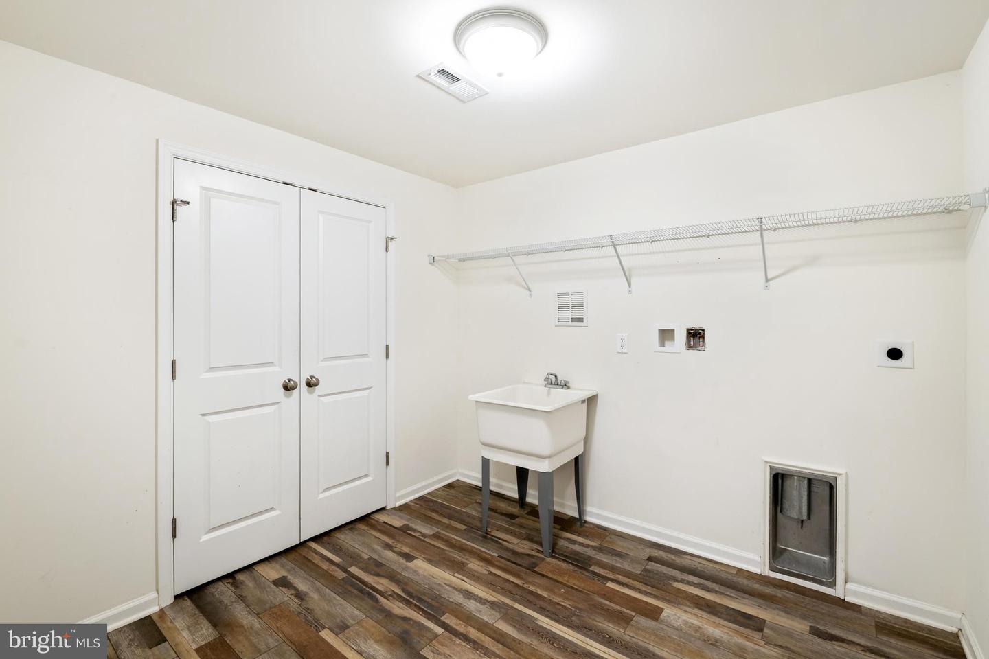 887 HICKORY CREEK RD, LOUISA, Virginia 23093, 3 Bedrooms Bedrooms, ,3 BathroomsBathrooms,Residential,For sale,887 HICKORY CREEK RD,VALA2009302 MLS # VALA2009302