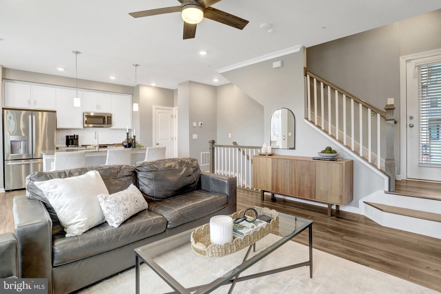 2386 STELLA PL #14, ALEXANDRIA, Virginia 22303, 3 Bedrooms Bedrooms, 12 Rooms Rooms,2 BathroomsBathrooms,Residential,For sale,2386 STELLA PL #14,VAFX2291620 MLS # VAFX2291620