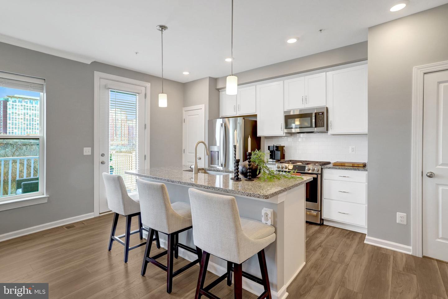 2386 STELLA PL #14, ALEXANDRIA, Virginia 22303, 3 Bedrooms Bedrooms, 12 Rooms Rooms,2 BathroomsBathrooms,Residential,For sale,2386 STELLA PL #14,VAFX2291620 MLS # VAFX2291620