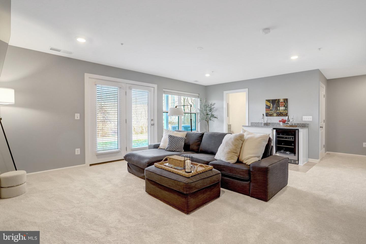 2386 STELLA PL #14, ALEXANDRIA, Virginia 22303, 3 Bedrooms Bedrooms, 12 Rooms Rooms,2 BathroomsBathrooms,Residential,For sale,2386 STELLA PL #14,VAFX2291620 MLS # VAFX2291620