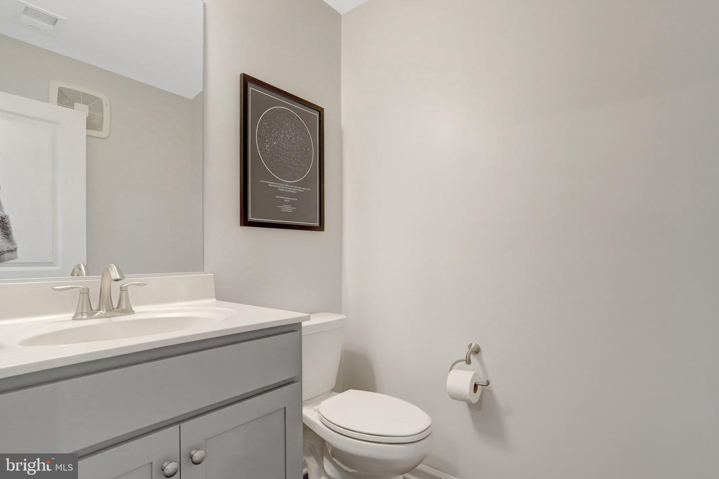 2386 STELLA PL #14, ALEXANDRIA, Virginia 22303, 3 Bedrooms Bedrooms, 12 Rooms Rooms,2 BathroomsBathrooms,Residential,For sale,2386 STELLA PL #14,VAFX2291620 MLS # VAFX2291620