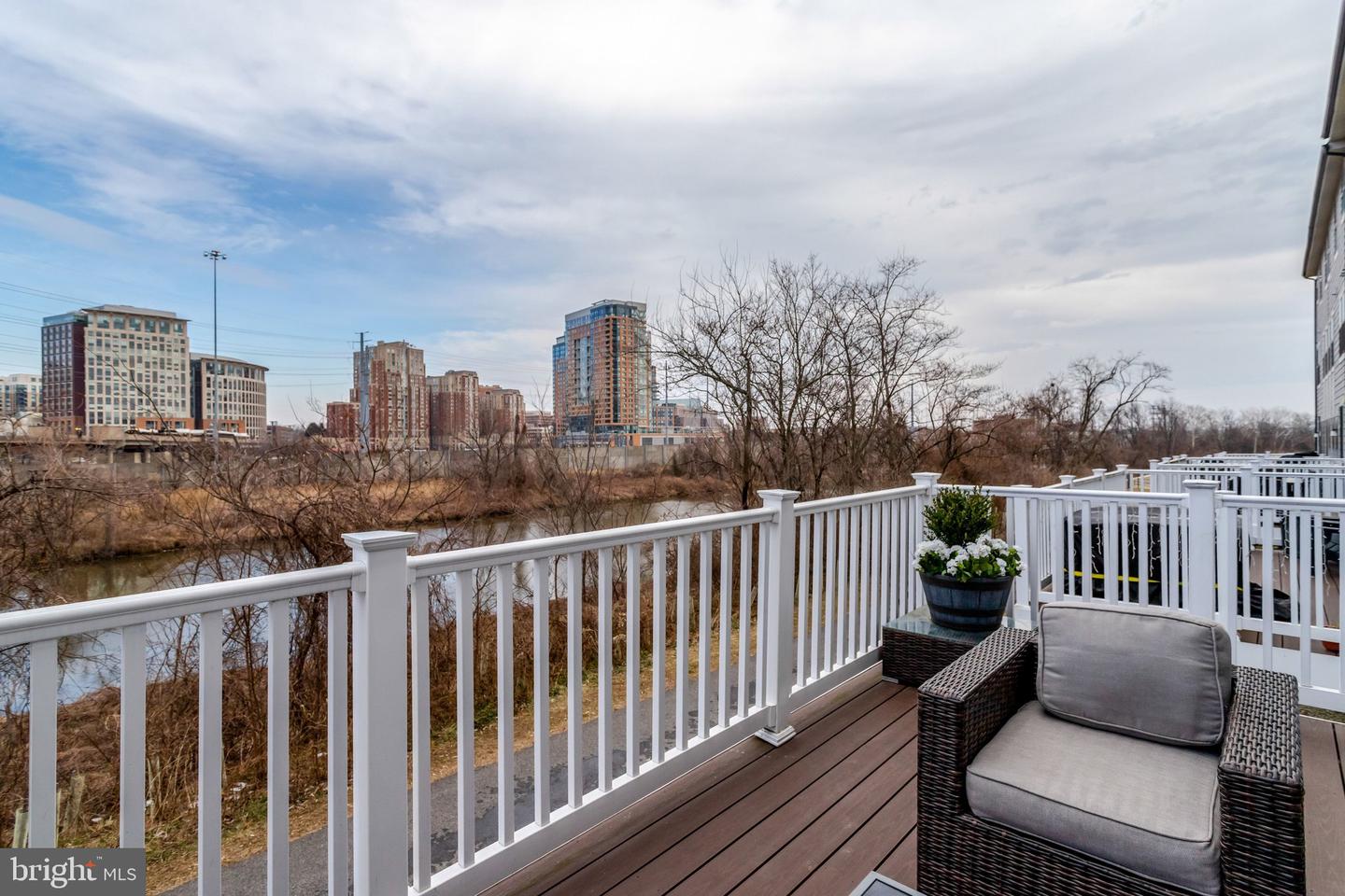 2386 STELLA PL #14, ALEXANDRIA, Virginia 22303, 3 Bedrooms Bedrooms, 12 Rooms Rooms,2 BathroomsBathrooms,Residential,For sale,2386 STELLA PL #14,VAFX2291620 MLS # VAFX2291620