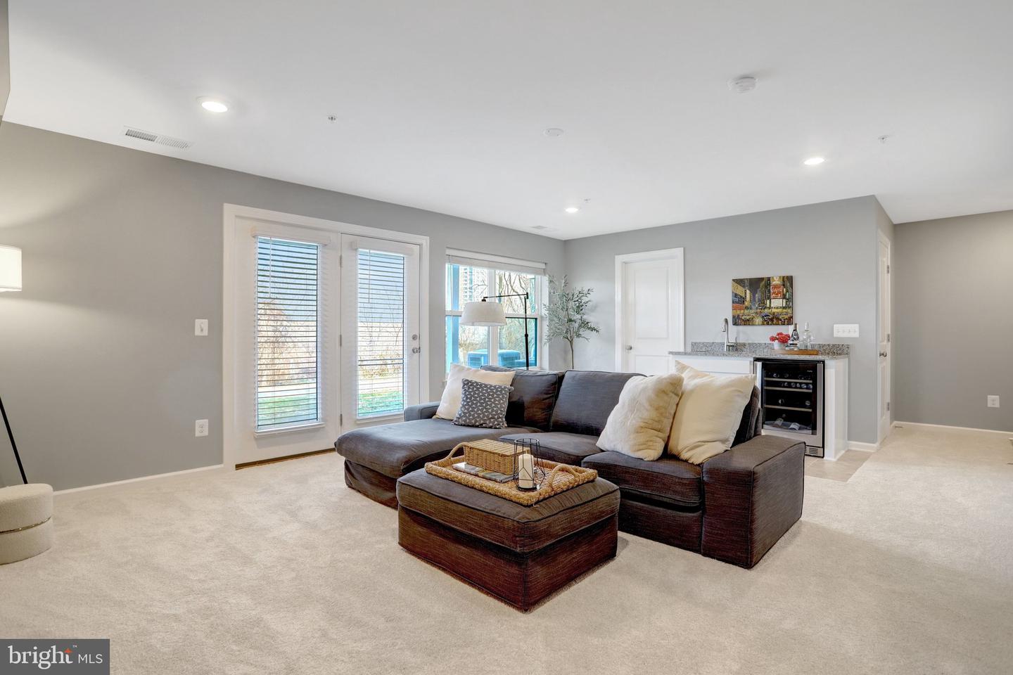 2386 STELLA PL #14, ALEXANDRIA, Virginia 22303, 3 Bedrooms Bedrooms, 12 Rooms Rooms,2 BathroomsBathrooms,Residential,For sale,2386 STELLA PL #14,VAFX2291620 MLS # VAFX2291620