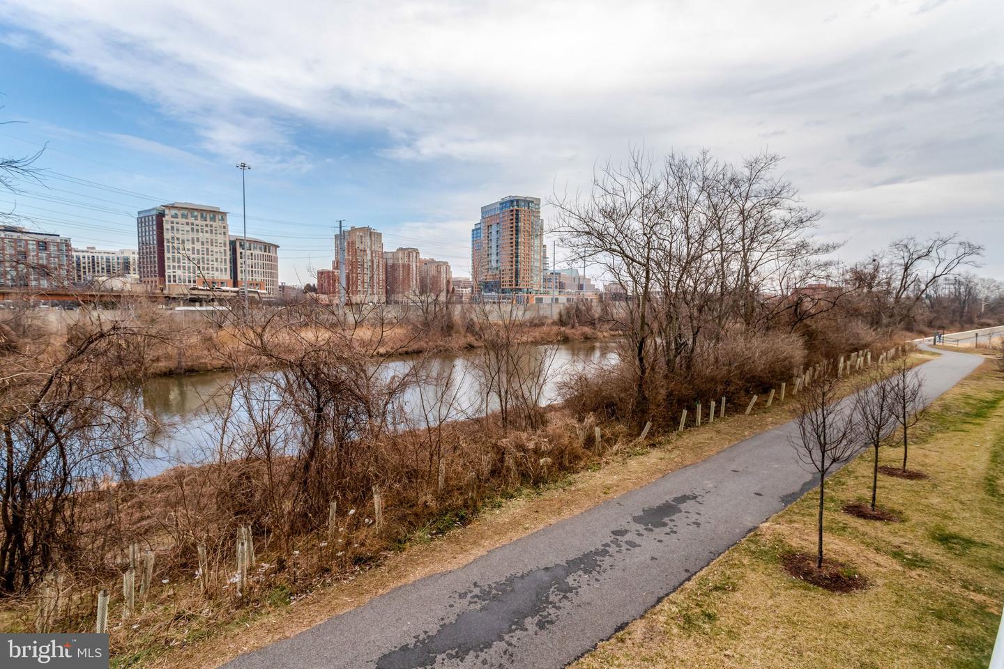 2386 STELLA PL #14, ALEXANDRIA, Virginia 22303, 3 Bedrooms Bedrooms, 12 Rooms Rooms,2 BathroomsBathrooms,Residential,For sale,2386 STELLA PL #14,VAFX2291620 MLS # VAFX2291620