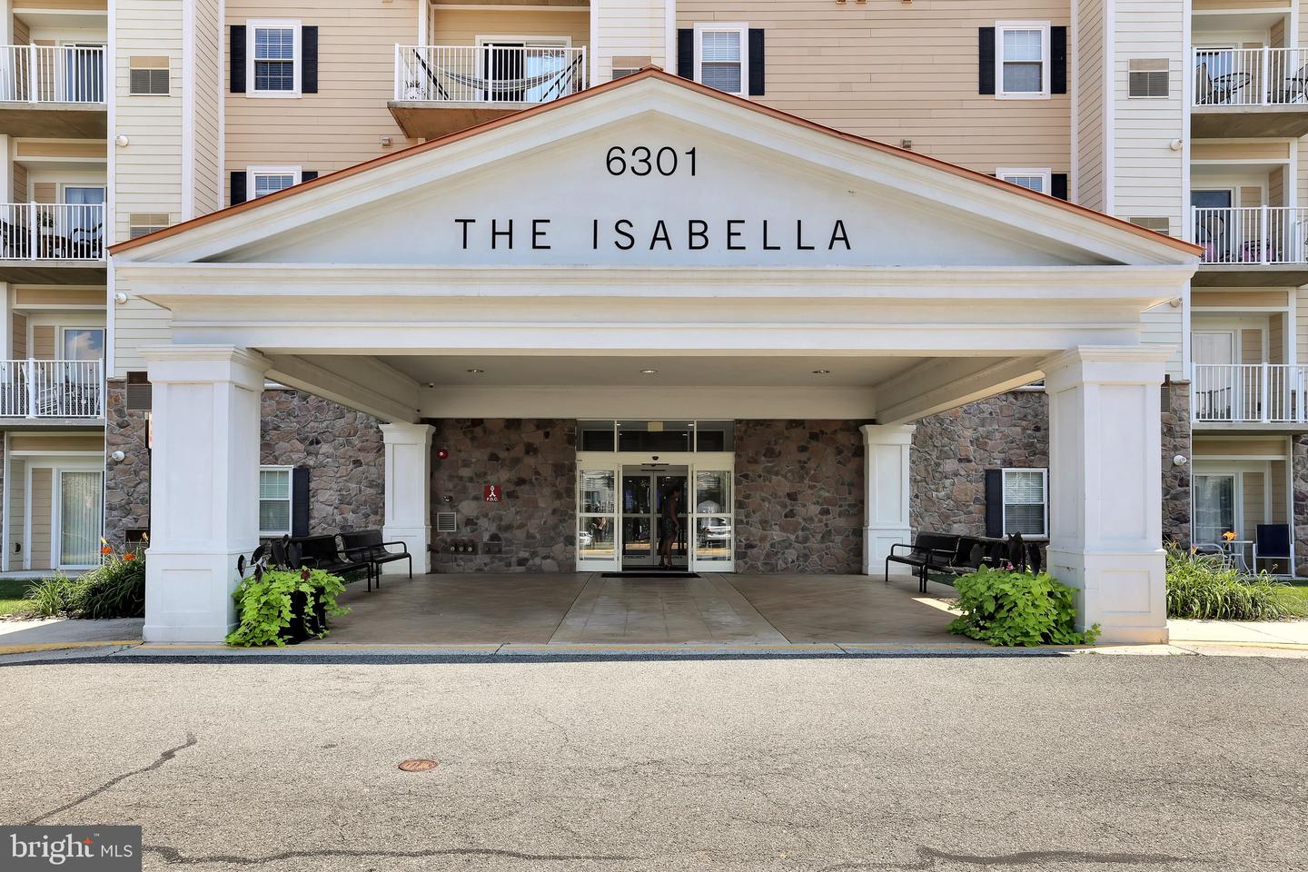 6301 EDSALL RD #104, ALEXANDRIA, Virginia 22312, 1 Bedroom Bedrooms, 2 Rooms Rooms,1 BathroomBathrooms,Residential,For sale,6301 EDSALL RD #104,VAFX2291630 MLS # VAFX2291630