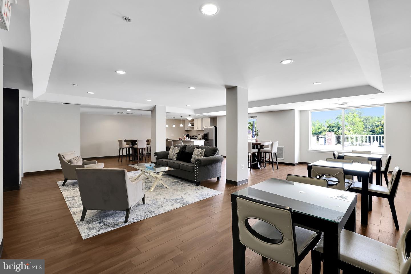 6301 EDSALL RD #104, ALEXANDRIA, Virginia 22312, 1 Bedroom Bedrooms, 2 Rooms Rooms,1 BathroomBathrooms,Residential,For sale,6301 EDSALL RD #104,VAFX2291630 MLS # VAFX2291630