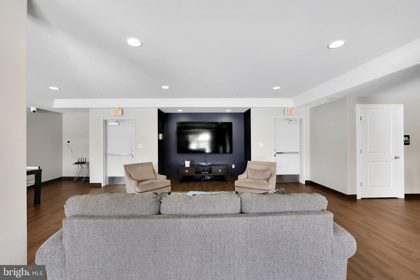 6301 EDSALL RD #104, ALEXANDRIA, Virginia 22312, 1 Bedroom Bedrooms, 2 Rooms Rooms,1 BathroomBathrooms,Residential,For sale,6301 EDSALL RD #104,VAFX2291630 MLS # VAFX2291630