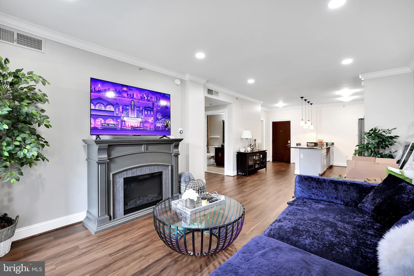 6301 EDSALL RD #104, ALEXANDRIA, Virginia 22312, 1 Bedroom Bedrooms, 2 Rooms Rooms,1 BathroomBathrooms,Residential,For sale,6301 EDSALL RD #104,VAFX2291630 MLS # VAFX2291630