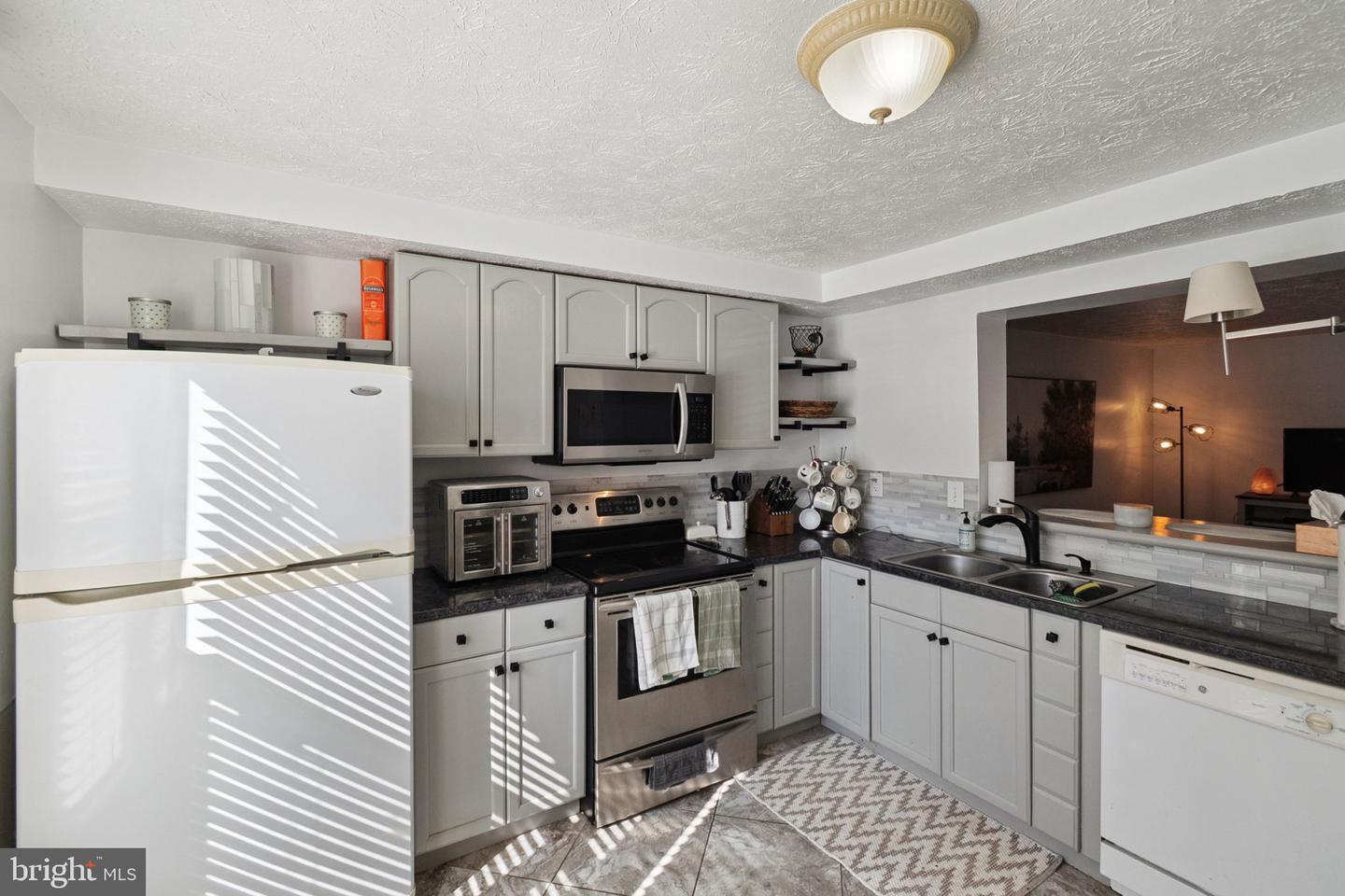 15057 MILL SPRING DR, DUMFRIES, Virginia 22025, 3 Bedrooms Bedrooms, ,2 BathroomsBathrooms,Residential,For sale,15057 MILL SPRING DR,VAPW2112734 MLS # VAPW2112734