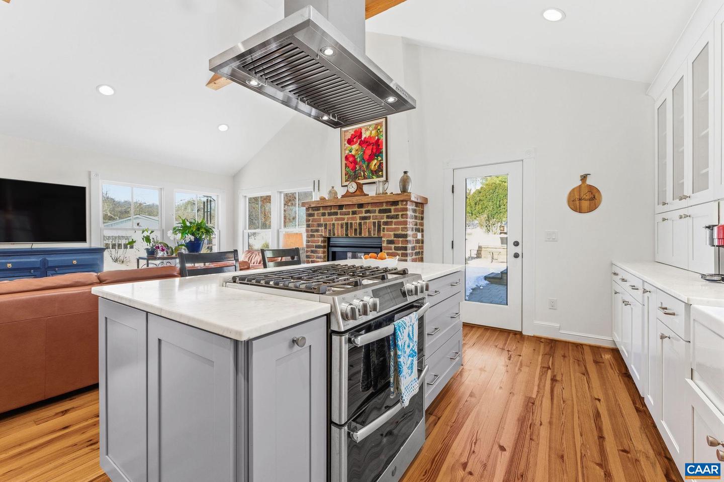 2402 ROCK BRANCH LN, NORTH GARDEN, Virginia 22959, 4 Bedrooms Bedrooms, ,2 BathroomsBathrooms,Residential,For sale,2402 ROCK BRANCH LN,673395 MLS # 673395