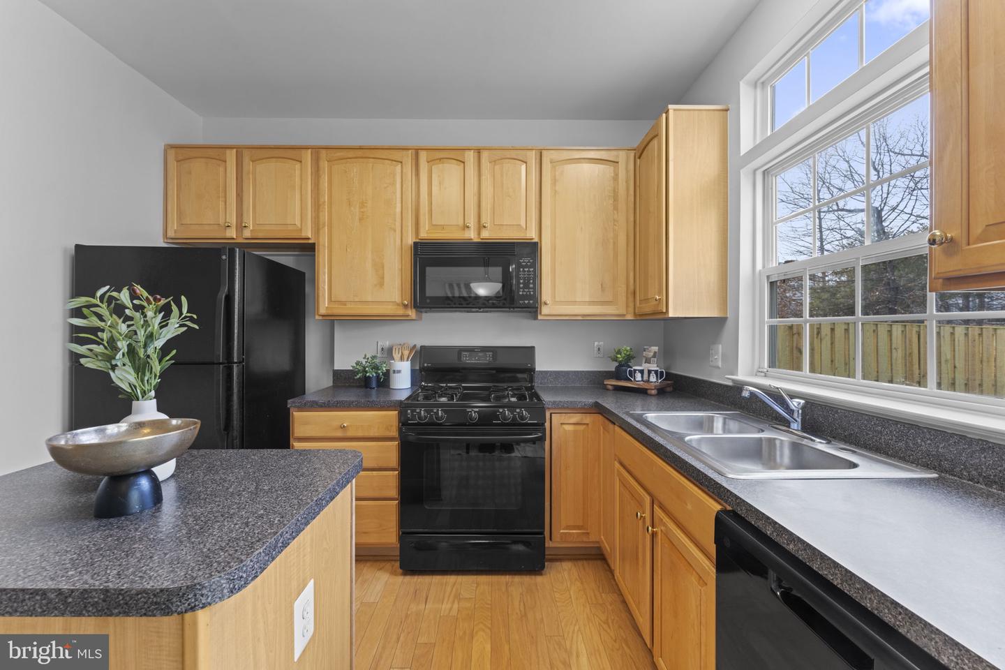 9822 MAITLAND LOOP, BRISTOW, Virginia 20136, 2 Bedrooms Bedrooms, ,2 BathroomsBathrooms,Residential,For sale,9822 MAITLAND LOOP,VAPW2112794 MLS # VAPW2112794