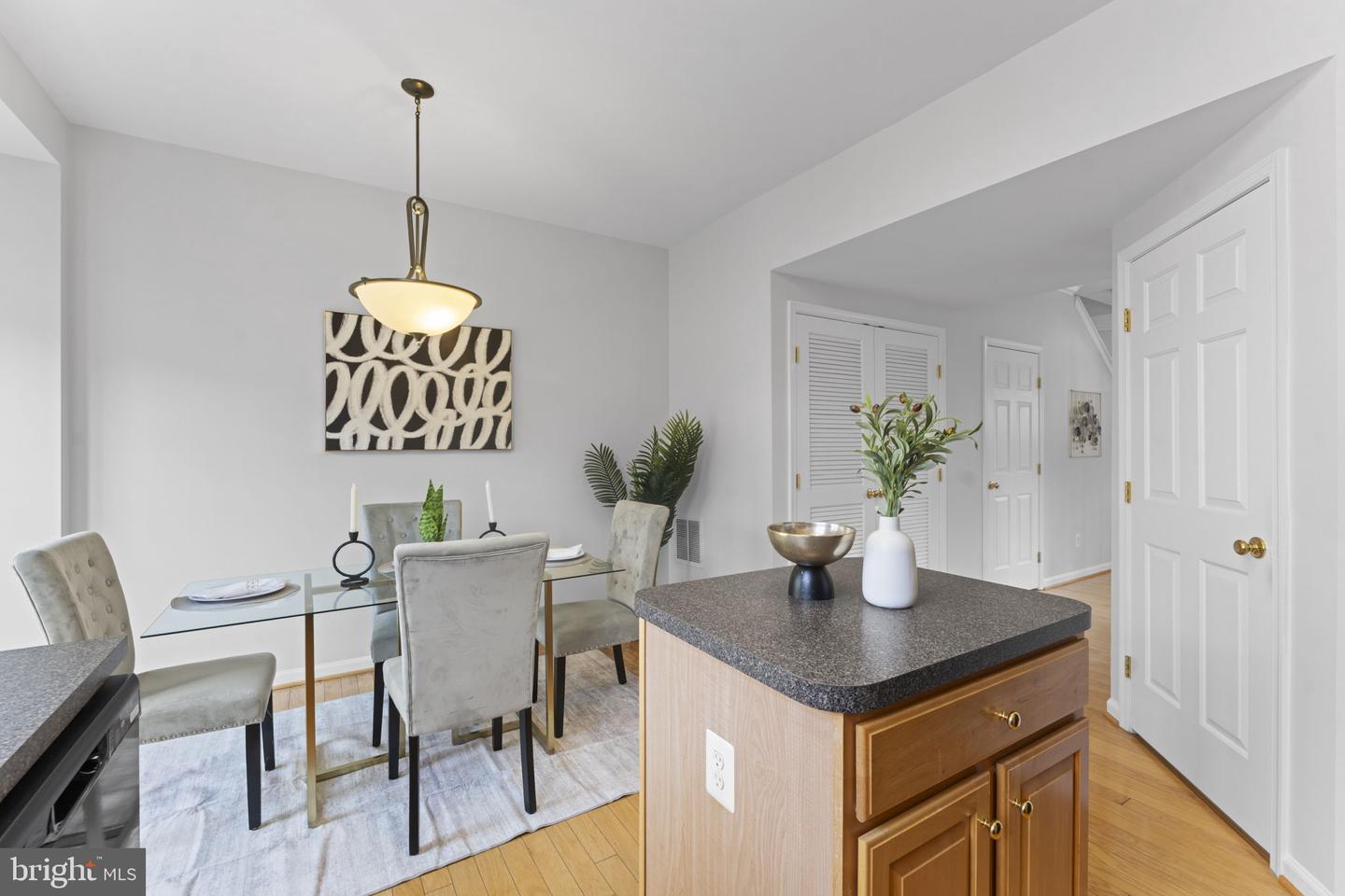 9822 MAITLAND LOOP, BRISTOW, Virginia 20136, 2 Bedrooms Bedrooms, ,2 BathroomsBathrooms,Residential,For sale,9822 MAITLAND LOOP,VAPW2112794 MLS # VAPW2112794