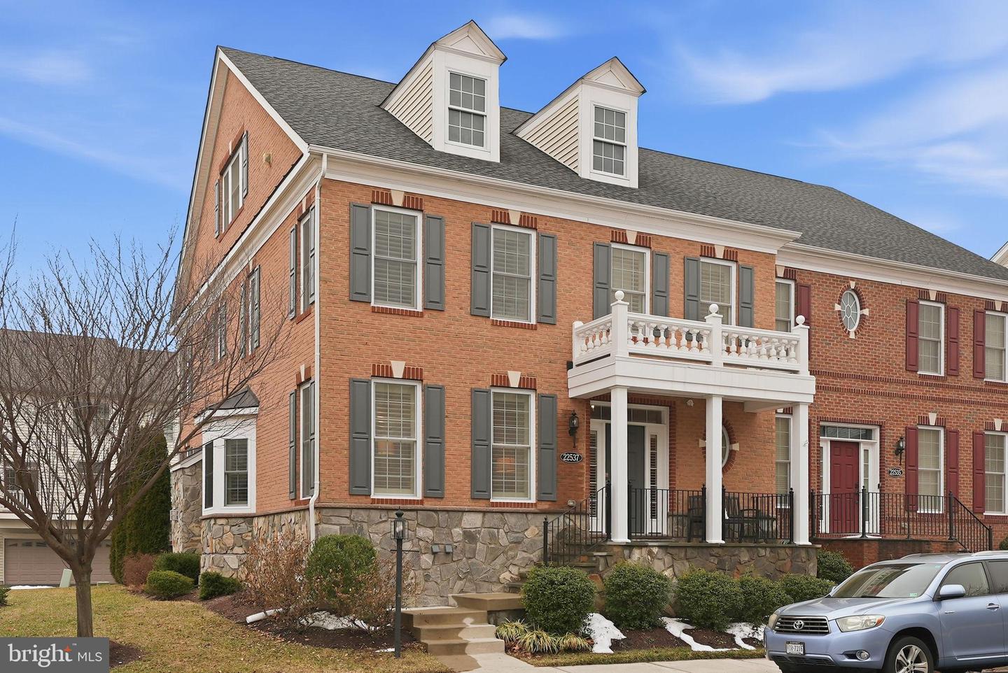 22537 WILLINGTON SQ, ASHBURN, Virginia 20148, 4 Bedrooms Bedrooms, 17 Rooms Rooms,4 BathroomsBathrooms,Residential,For sale,22537 WILLINGTON SQ,VALO2116240 MLS # VALO2116240