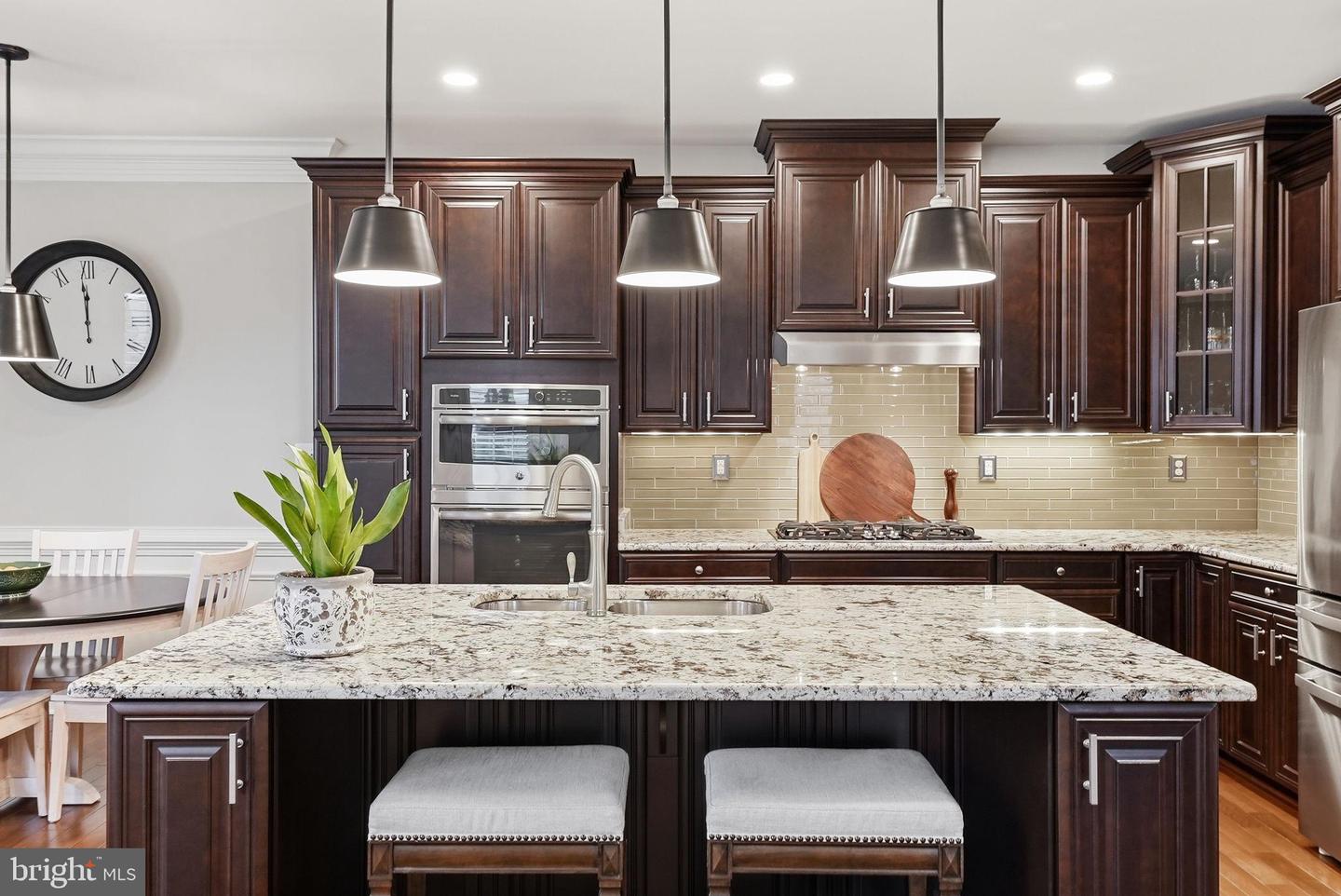 22537 WILLINGTON SQ, ASHBURN, Virginia 20148, 4 Bedrooms Bedrooms, 17 Rooms Rooms,4 BathroomsBathrooms,Residential,For sale,22537 WILLINGTON SQ,VALO2116240 MLS # VALO2116240